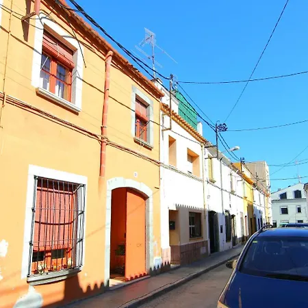 Holiday St Llorena 度假居